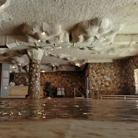 帕姆热温泉诊所及spa酒店 5*