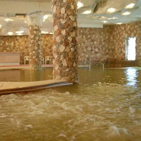 אתר נופש Pam Thermal Clinic &