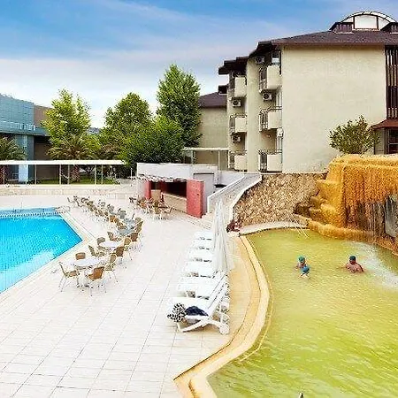 אתר נופש Pam Thermal Clinic & 5*