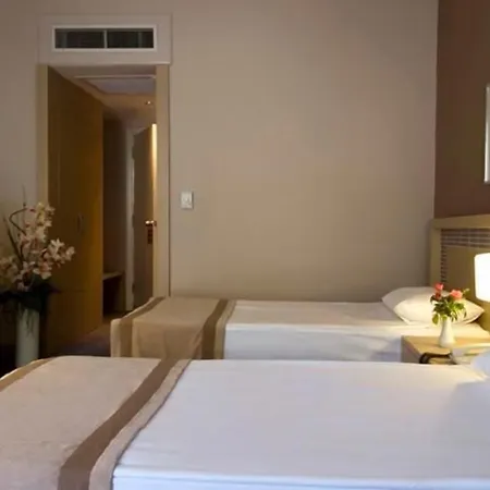 Pam Thermal Clinic & אתר נופש 5*
