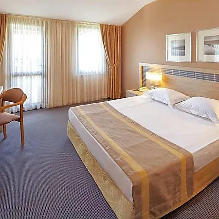 Pam Thermal Clinic & 5*